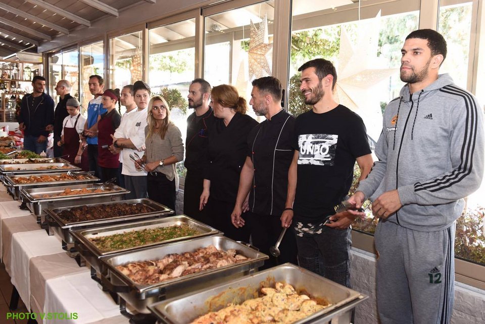 Γεύμα με... πολλή αγάπη [εικόνες] | iefimerida.gr 4