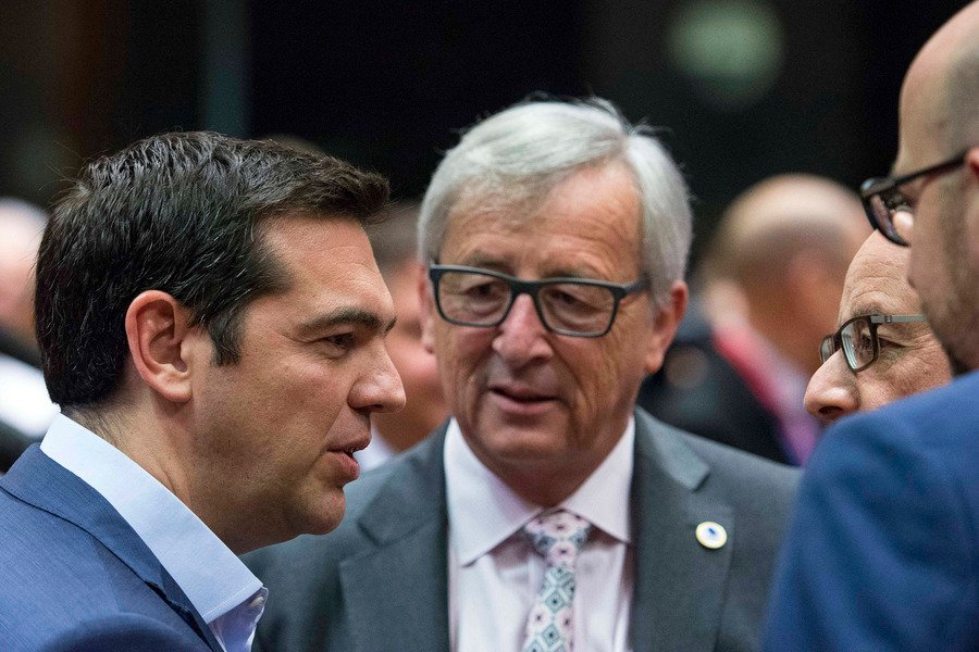 «Λίγη αγάπη στον Αλέξη»: Αγκαλιές στη Σύνοδο [βίντεο] | iefimerida.gr 1