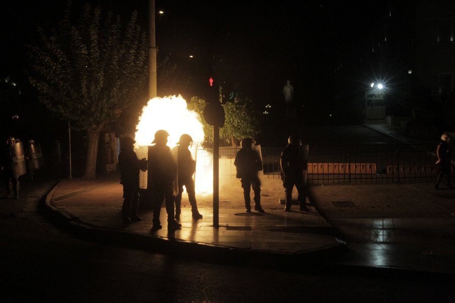 Συλλαλητήρια στο κέντρο της Αθήνας -Στους δρόμους ΠΑΜΕ και ΑΔΕΔΥ | iefimerida.gr 0