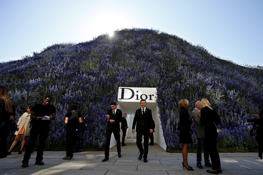 Ο Βέλγος σχεδιαστής Ραφ Σάιμονς στο τιμόνι του Calvin Klein [εικόνες&βίντεο] | iefimerida.gr 3