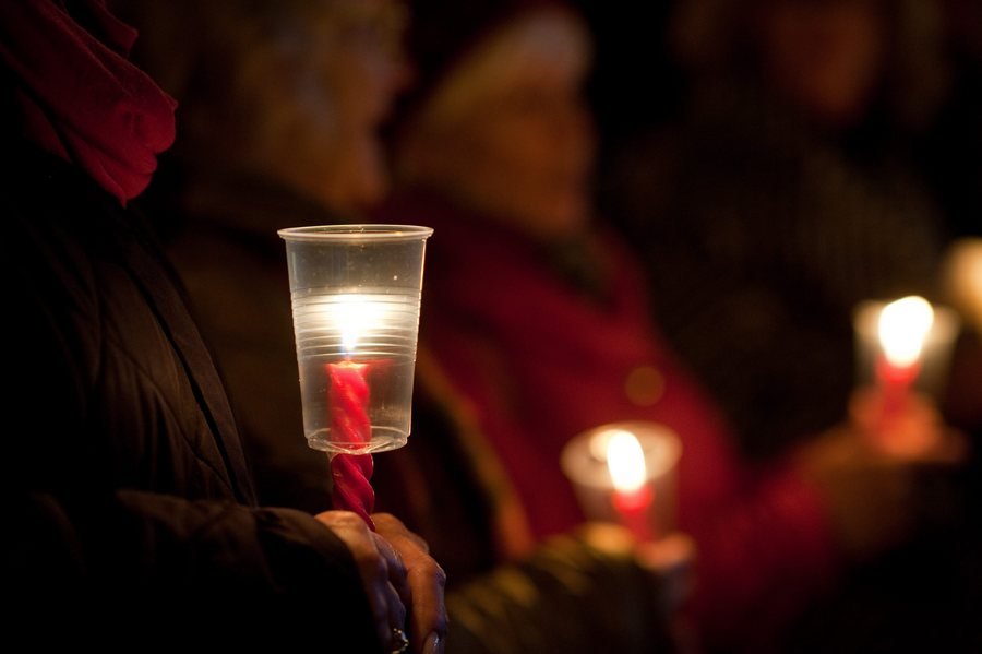 Χιλιάδες Γερμανοί σχημάτισαν ανθρώπινη αλυσίδα - Ηχηρό «όχι» στην ξενοφοβία [εικόνες] | iefimerida.gr 3