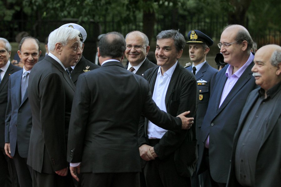 Τα δώρα του Ολάντ στον Τσίπρα: Υπόσχεται επενδύσεις και στήριξη | iefimerida.gr 4