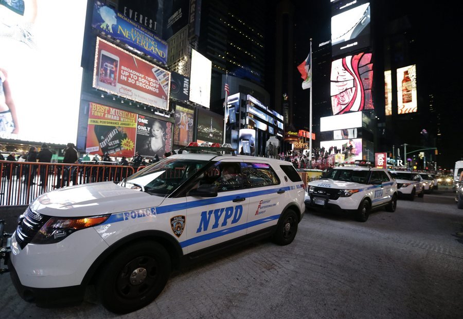 «Οχυρώνονται» οι αμερικανικές πόλεις μετά από τις επιθέσεις στο Παρίσι [εικόνες] | iefimerida.gr 3