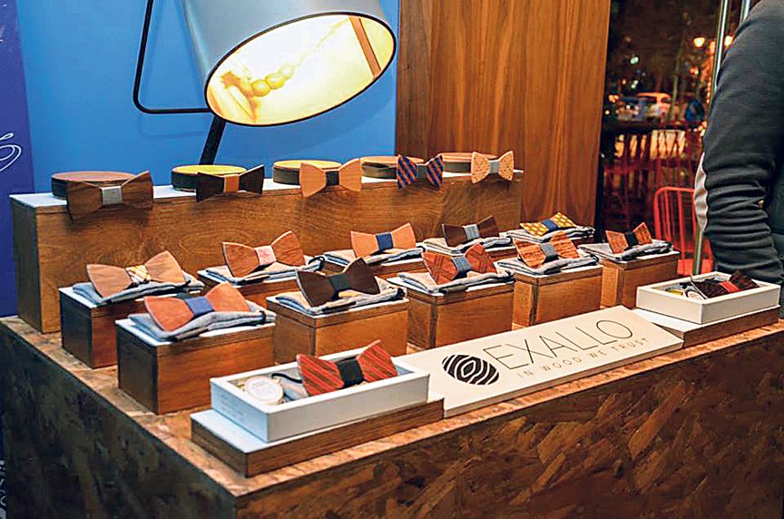 Exallo: Τα αδέρφια που νίκησαν την κρίση κατασκευάζοντας ξύλινα παπιγιόν [εικόνες] | iefimerida.gr 1