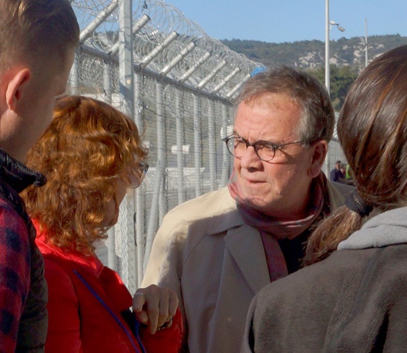 Συγκλονισμένη η Σάραντον από όσα είδε στη Λέσβο -Συνάντηση με Μουζάλα [εικόνες] | iefimerida.gr 1