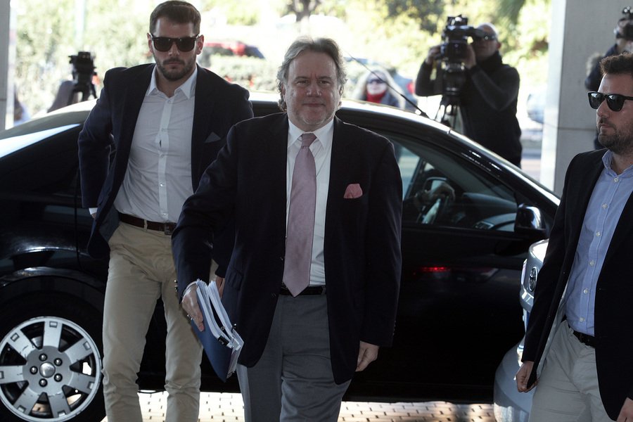 Οι δανειστές πήραν και τη... γραβάτα του Κατρούγκαλου -Ζητούν 300 εκατ. φόρους | iefimerida.gr 0