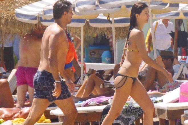  H Kατερίνα Λέχου με μπικίνι στη Πάτμο [εικόνες]  | iefimerida.gr 1