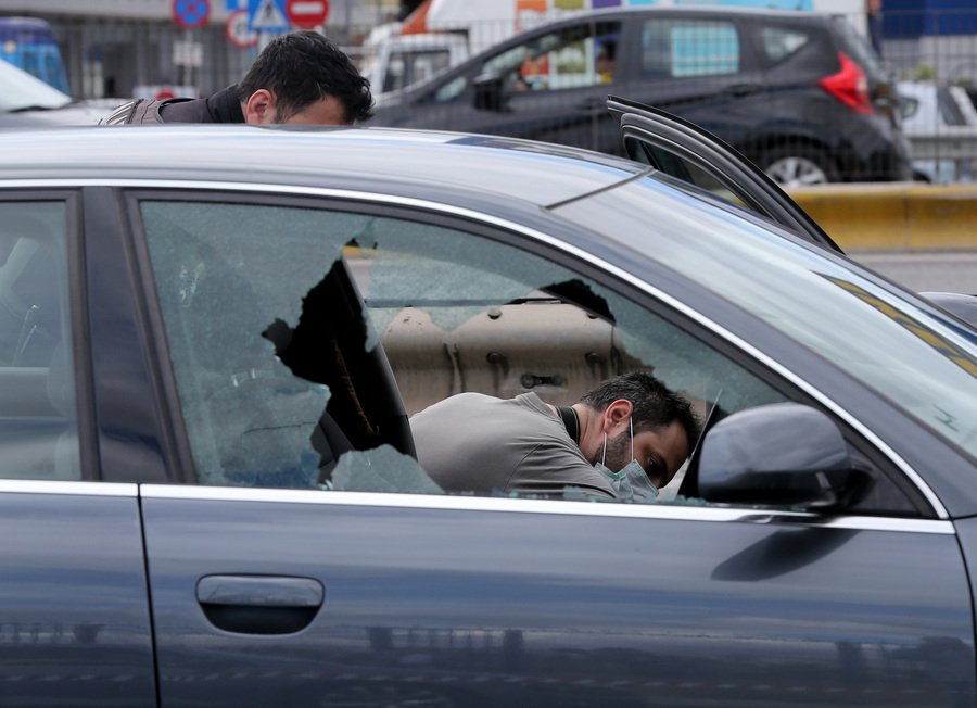 Πυροβόλησαν τον διευθυντή του Νεφρολογικού Τμήματος του Νοσοκομείου της Νίκαιας [εικόνες] | iefimerida.gr 1