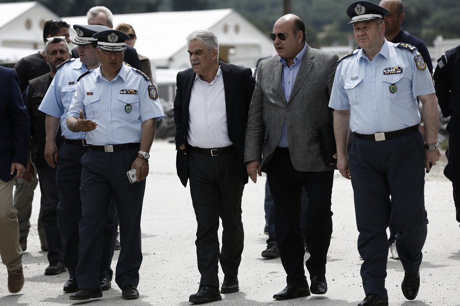 Καταυλισμός-φάντασμα: Αδειασε η Ειδομένη - Απομάκρυναν 3.820 μετανάστες | iefimerida.gr 2