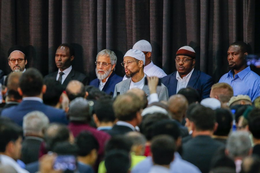 Κοσμοπλημμύρα στην μουσουλμανική κηδεία του Μοχάμετ Αλι -14.000 άνθρωποι  [εικόνες]  | iefimerida.gr 3