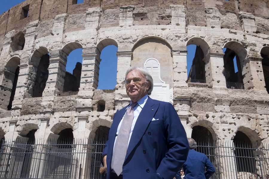 Ολοκληρώθηκε το λίφτινγκ του Κολοσσαίου -To καθάριζαν με το χέρι σχεδόν τρία χρόνια [εικόνες] | iefimerida.gr 0