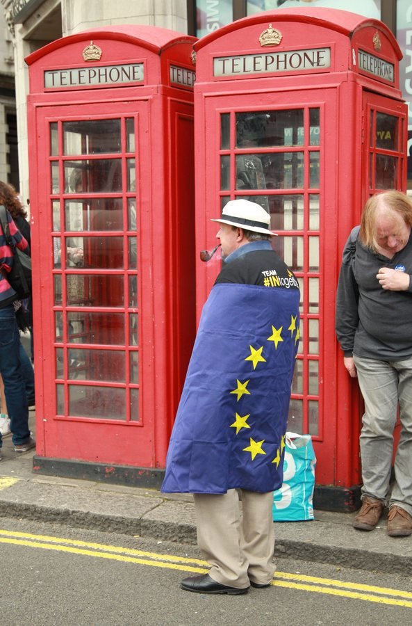 Guardian: Εναν μήνα μετά το αποτέλεσμα του Brexit -Τι σκέφτονται οι Βρετανοί | iefimerida.gr 0