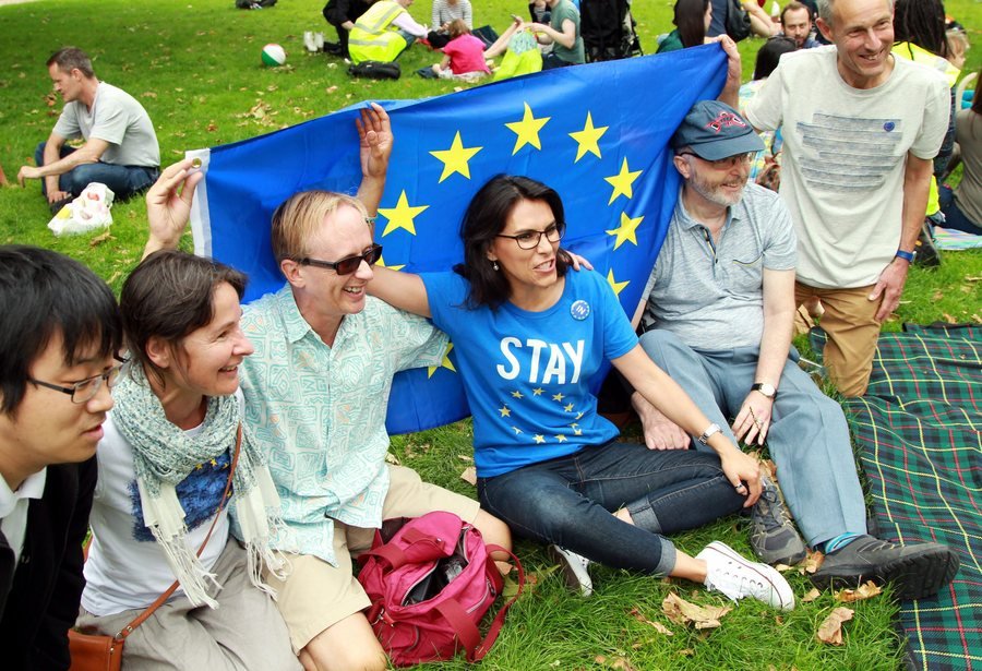 Guardian: Εναν μήνα μετά το αποτέλεσμα του Brexit -Τι σκέφτονται οι Βρετανοί | iefimerida.gr 12