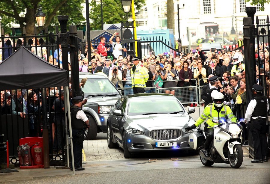 Εκπληξη από τη Μέι -Εβαλε υπουργό Εξωτερικών τον Μπόρις Τζόνσον [εικόνες] | iefimerida.gr 0