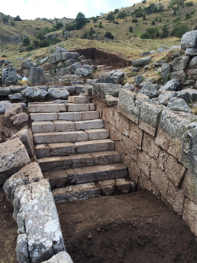 Αρκαδία: Ανασκαφές στο ιερό του Διός -Εκεί που γίνονταν θυσίες, αθλητικοί αγώνες και ταφές [εικόνες]  | iefimerida.gr 0