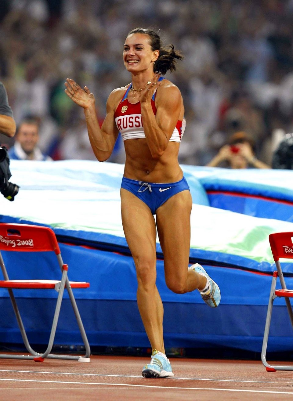 Τέλος εποχής για την πιο σπουδαία, την πιο όμορφη επικοντίστρια όλων των εποχών - Η Ελενα Ισινμπάγεβα αποσύρεται [εικόνες] | iefimerida.gr 6