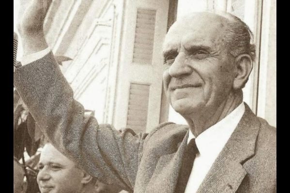 Σαν Σήμερα -O Τάσσος Παπαδόπουλος εκλέγεται Πρόεδρος της Κύπρου [εικόνες] | iefimerida.gr 3