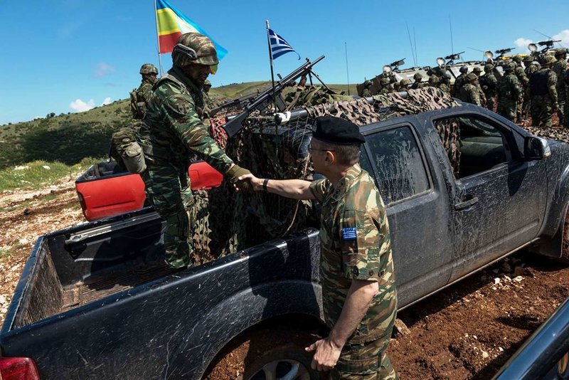 Ο Α/ΓΕΣ παρακολούθησε την εντυπωσιακή άσκηση Πίνδος -Μάχιμοι, έφεδροι και εθνοφύλακες μαζί [εικόνες] | iefimerida.gr 9