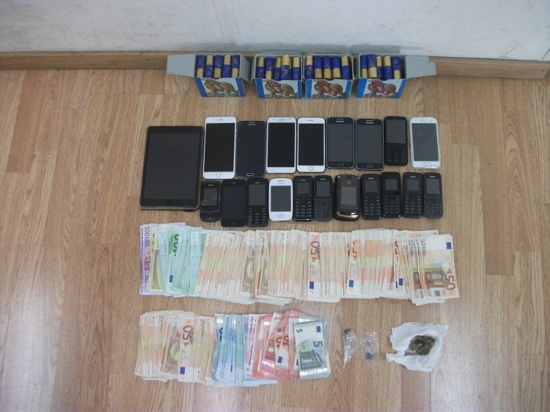 Μεσολόγγι: Δίωξη στους συλληφθέντες για παράνομη διακίνηση μεταναστών από αερολέσχη [εικόνες] | iefimerida.gr 3