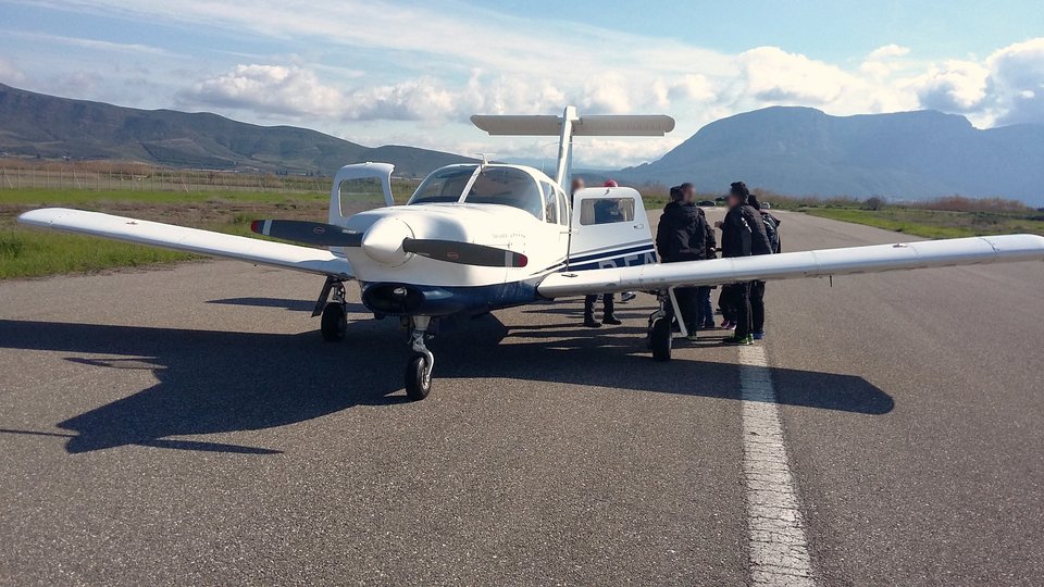 Μεσολόγγι: Δίωξη στους συλληφθέντες για παράνομη διακίνηση μεταναστών από αερολέσχη [εικόνες] | iefimerida.gr 2