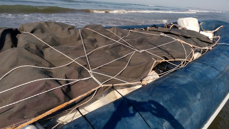 Στη «φάκα» των λιμενικών φουσκωτό που μετέφερε μεγάλη ποσότητα ναρκωτικών [εικόνες] | iefimerida.gr 1