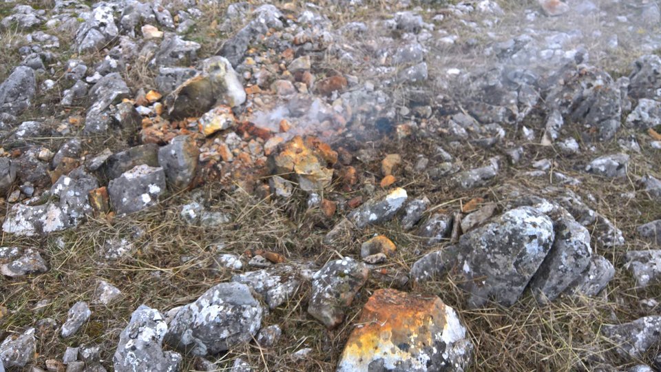 Κοζάνη: Ελεγχόμενη έκρηξη σε όλμο από τον Β' Παγκόσμιο πόλεμο έξω από τη Σιάτιστα [εικόνες & βίντεο] | iefimerida.gr 1