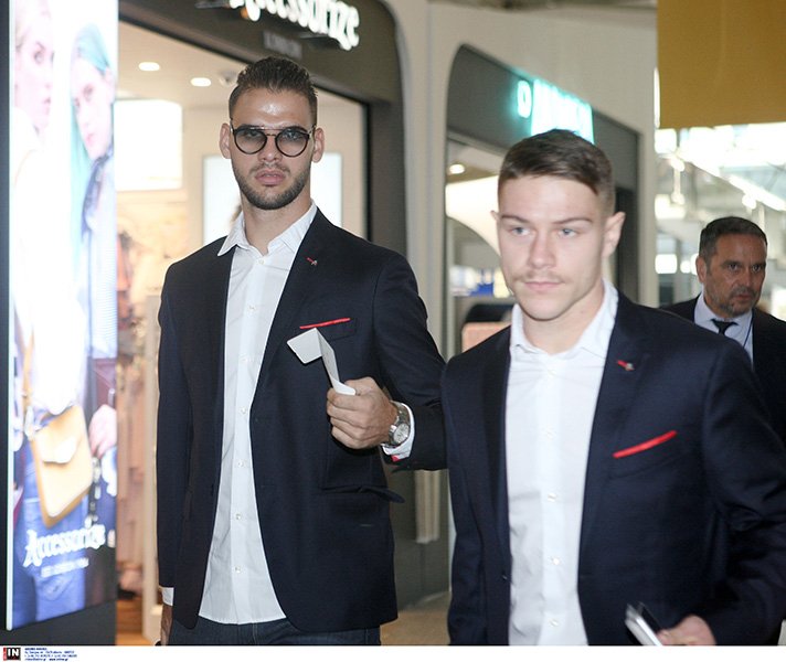 Ο OLYMPIACOS FC αναχώρησε για Τορίνο με την νέα semi–formal ενδυμασία της σεζόν 2017/2018 | iefimerida.gr 5