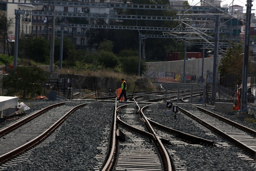 Πειραιάς-αεροδρόμιο σε 45 λεπτά από τον Ιούνιο -Με ηλεκτροκίνητο τρένο [εικόνες] | iefimerida.gr 2
