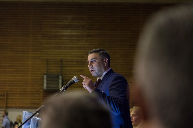 Μπαίνω σε αυτή την μάχη, γιατί αγαπάω την πατρίδα μου, παλεύω για τη γενιά μου, τιμώ και σέβομαι την ιστορία και τους μεγαλύτερους, τόνισε ο Σάκης Ιωαννίδης στην ομιλία του