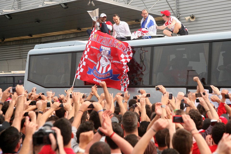 «Σεισμός» στο αεροδρόμιο για τον πρωταθλητή Ευρώπης Ολυμπιακό [εικόνες] | iefimerida.gr 1