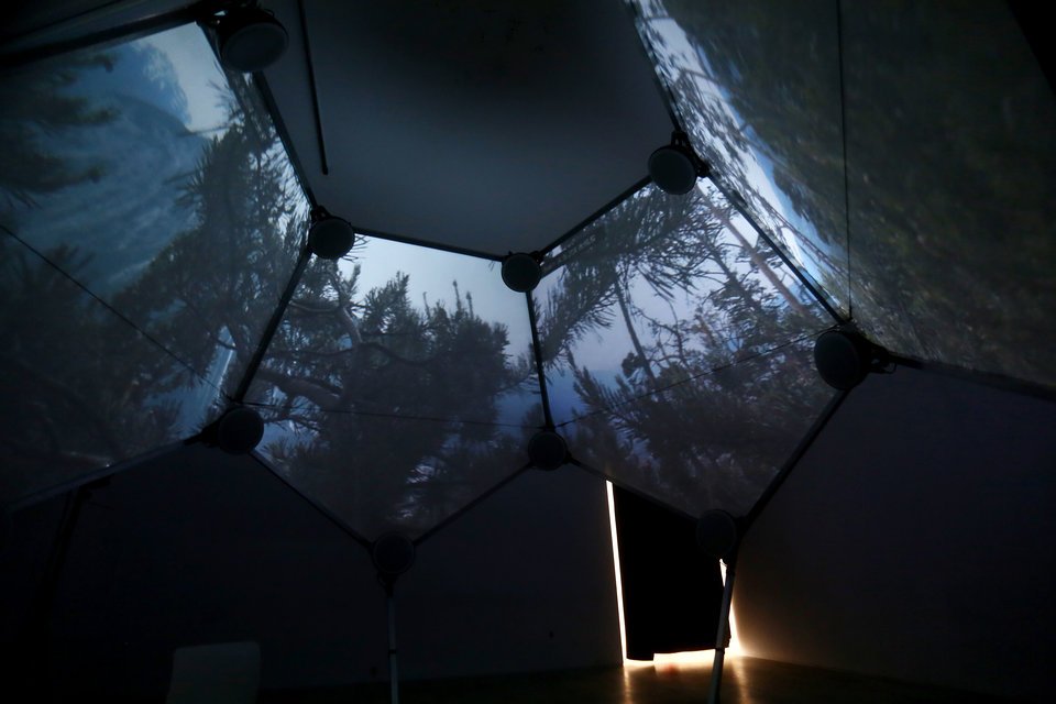 Με ορμή μπήκε στον Σεπτέμβριο το ΕΜΣΤ: Αφιέρωμα στον Bill Viola, εκπαιδευτικά προγράμματα, bazaar όσο η Αθήνα περιμένει να γίνουν επιτέλους τα θυρανοίξια στου ΦΙΞ [εικόνες] | iefimerida.gr 0