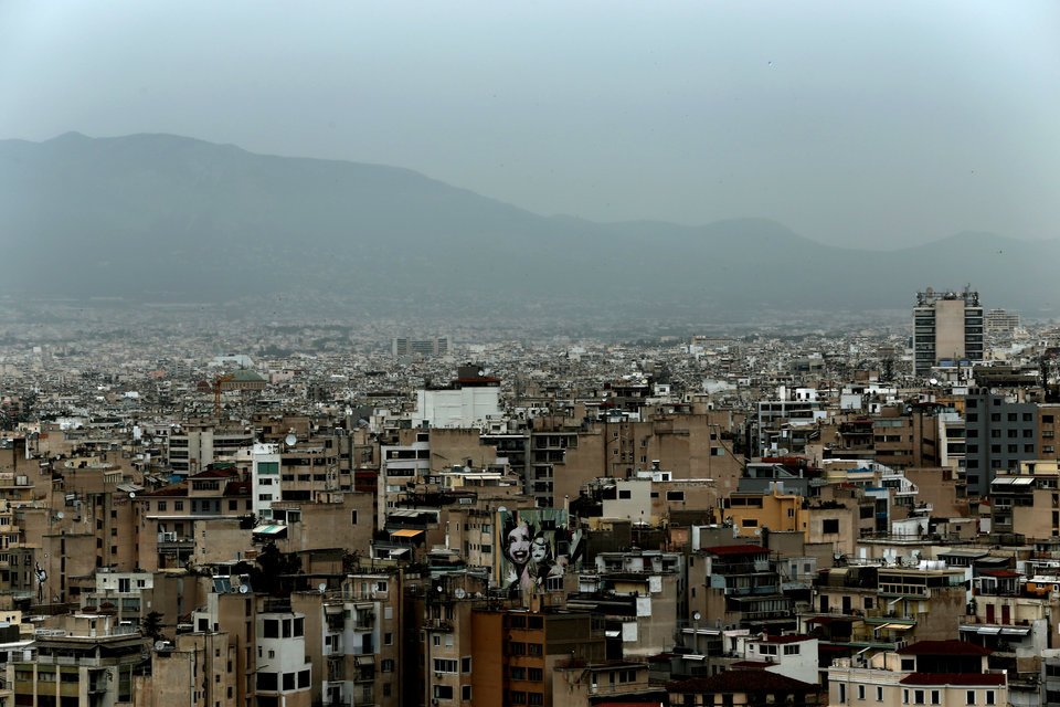 Σύννεφα σκόνης καλύπτουν την Αθήνα [εικόνες] | iefimerida.gr 2