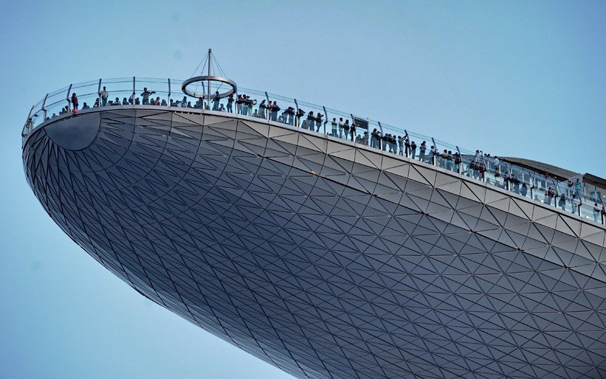 Ιλιγγος: 12 σημεία όπου μπορεί κανείς ν' αγγίξει τον ουρανό [εικόνες] | iefimerida.gr 7