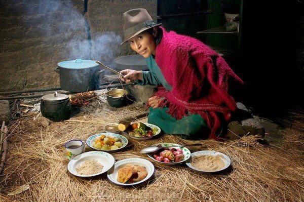 Ο γύρος του κόσμου σε 80 πιάτα: Τι τρώνε οι εργαζόμενοι κάθε χώρας [εικόνες] | iefimerida.gr 15