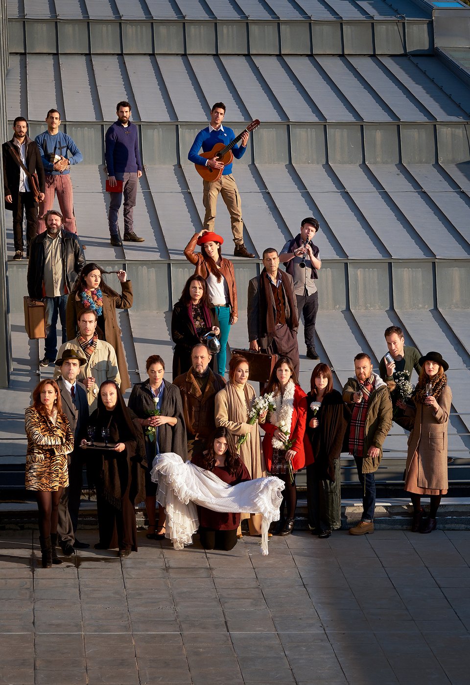 Στις πρόβες η «Νίκη» του Χωμενίδη από τον Φασουλή -Οι πρώτες φωτογραφίες [εικόνες]  | iefimerida.gr 1