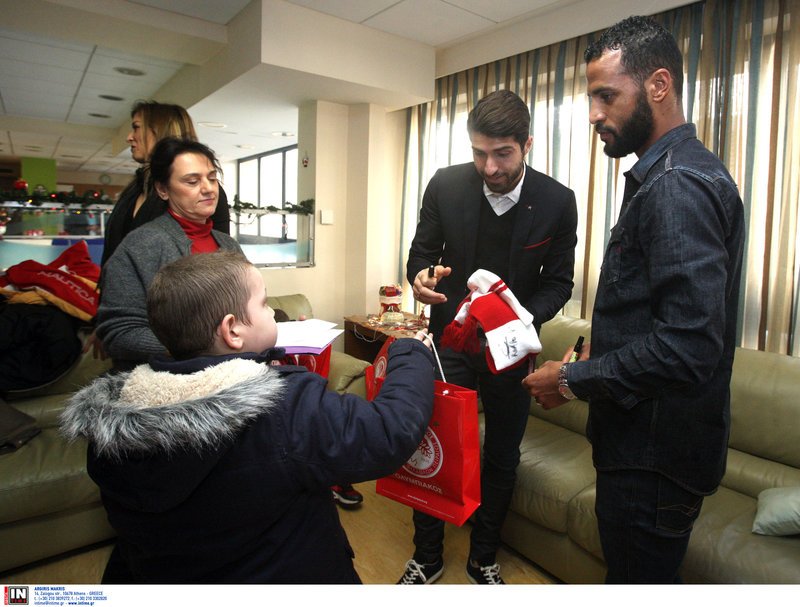 Στα παιδιά της Φλόγας, Stoiximan και ΠΑΕ Ολυμπιακός, μαζί για καλό σκοπό [εικόνες] | iefimerida.gr 1