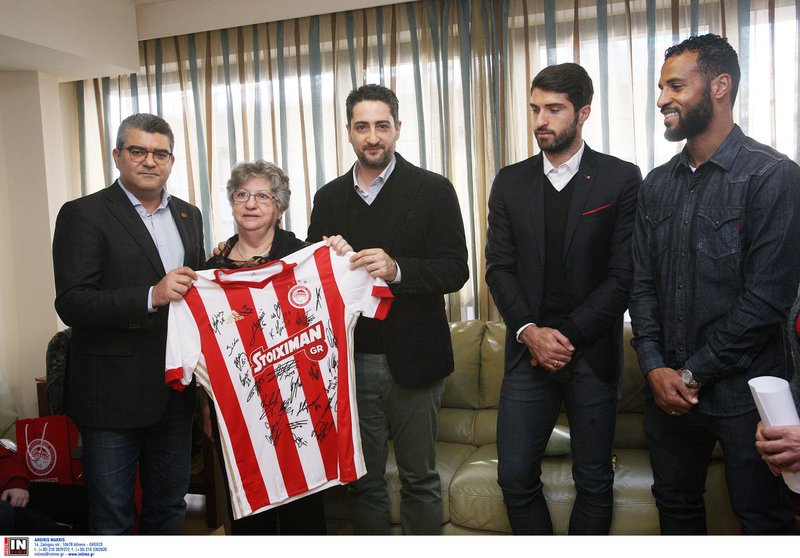 Στα παιδιά της Φλόγας, Stoiximan και ΠΑΕ Ολυμπιακός, μαζί για καλό σκοπό [εικόνες] | iefimerida.gr 2