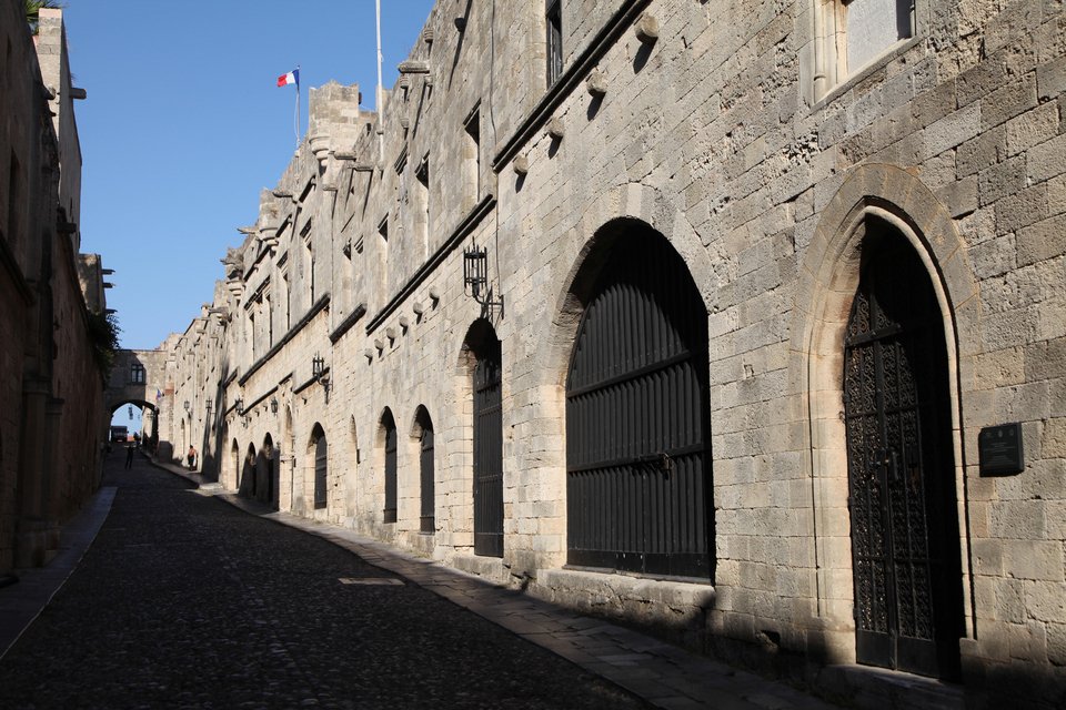 Ρόδος: Ξεκινά η καταγραφή ναών και μνημείων που κατασκευάστηκαν πριν το 1930  | iefimerida.gr 2