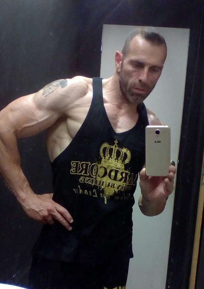 Αυτοί είναι οι δύο άνδρες που έχασαν τη ζωή τους από τη συντριβή του ελικοπτέρου στον Σχινιά [εικόνες] | iefimerida.gr 2