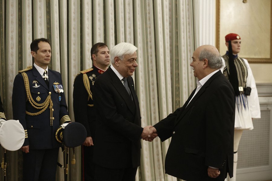 Μήνυμα Παυλόπουλου στην Αγκυρα: Οταν παρεκτρέπονται οφείλουμε να τους δείχνουμε τον σωστό δρόμο [εικόνες] | iefimerida.gr 1