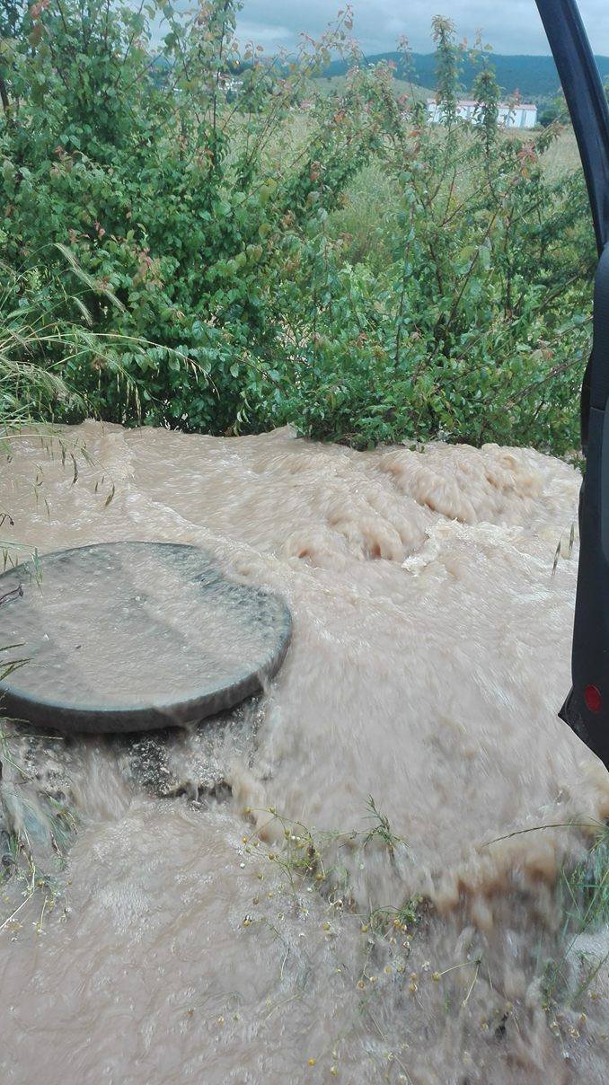 Πλημμύρες σε Κοζάνη, χαλάζι σε Ιωάννινα, Κέρκυρα, Αγρίνιο [εικόνες & βίντεο] | iefimerida.gr 9