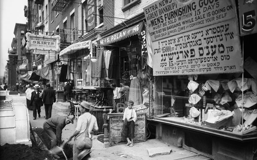 Φόνοι, ποτοαπαγόρευση, όργιο κατασκευών και όνειρα για μεγάλη ζωή! [εικόνες] | iefimerida.gr 6