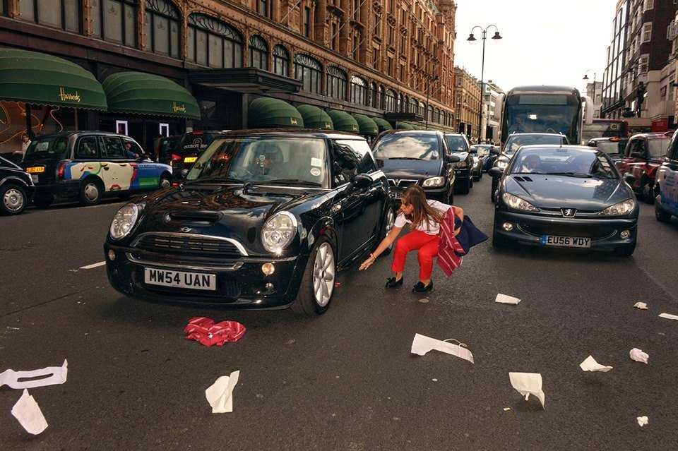 Οι πλούσιοι των Harrods: Ενα αποκαλυπτικό φωτογραφικό πρότζεκτ για τη χλιδή των ολίγων [εικόνες]  | iefimerida.gr 3