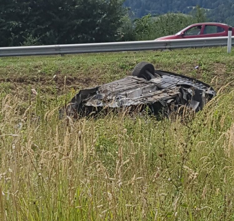 Σοκ στο ποδόσφαιρο: Νεκροί δύο ποδοσφαιριστές της Μάριμπορ [εικόνες] | iefimerida.gr 0