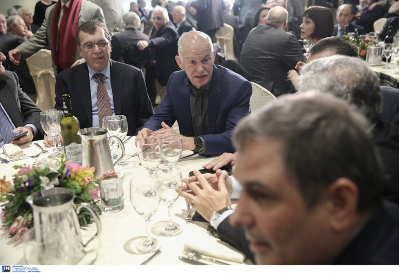 Ολες οι φυλές του ΠΑΣΟΚ στο τραπέζι της Φώφης -Ποιοι πρώην πήγαν στο γεύμα στο Κάραβελ [εικόνες] | iefimerida.gr 19