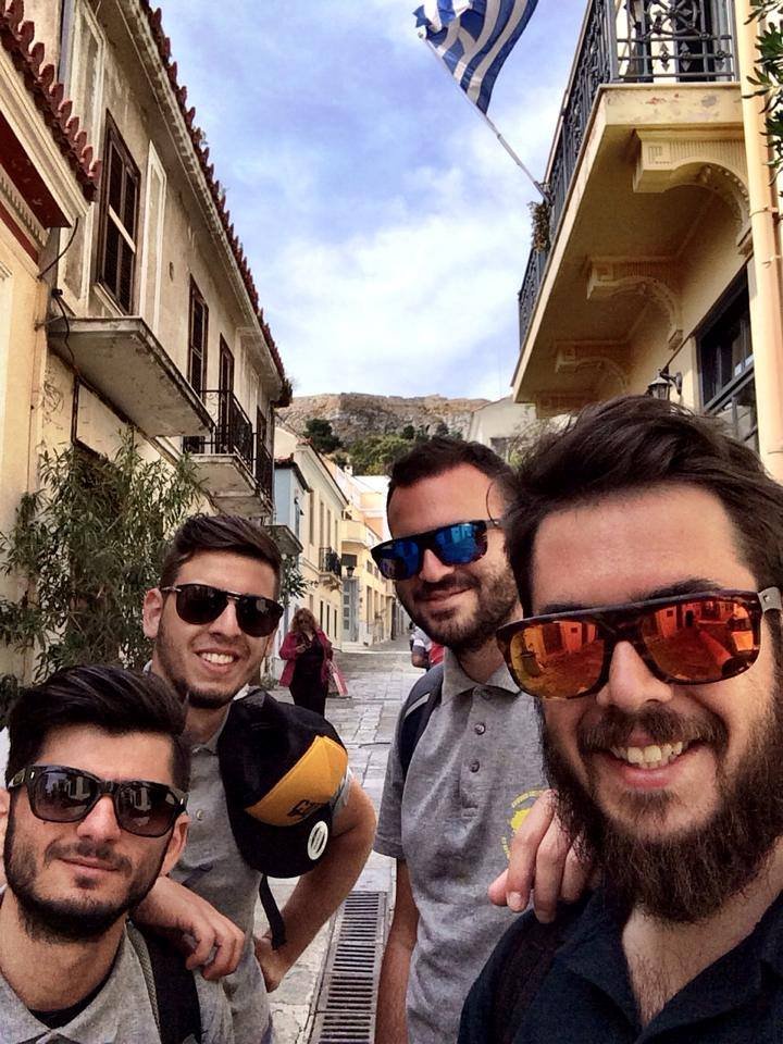 Ο γύρος της Ελλάδας σε 13 ημέρες -Οι τέσσερις παιδικοί φίλοι που έκαναν το όνειρο πραγματικότητα [εικόνες] | iefimerida.gr 3