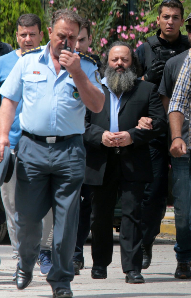 Προσωρινά κρατούμενος ο Αρτέμης Σώρρας [εικόνες] | iefimerida.gr 3