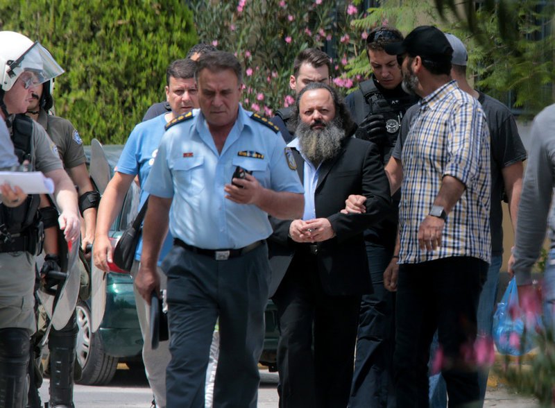 Προσωρινά κρατούμενος ο Αρτέμης Σώρρας [εικόνες] | iefimerida.gr 4