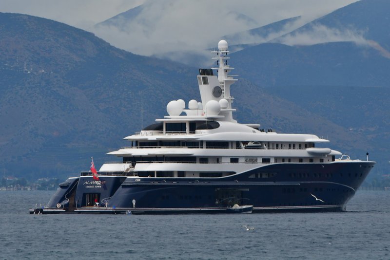 «Μυστική» επίσκεψη του σεΐχη του Κατάρ στο Ναύπλιο -Εφτασε με την πολυτελή θαλαμηγό του [εικόνες] | iefimerida.gr 3