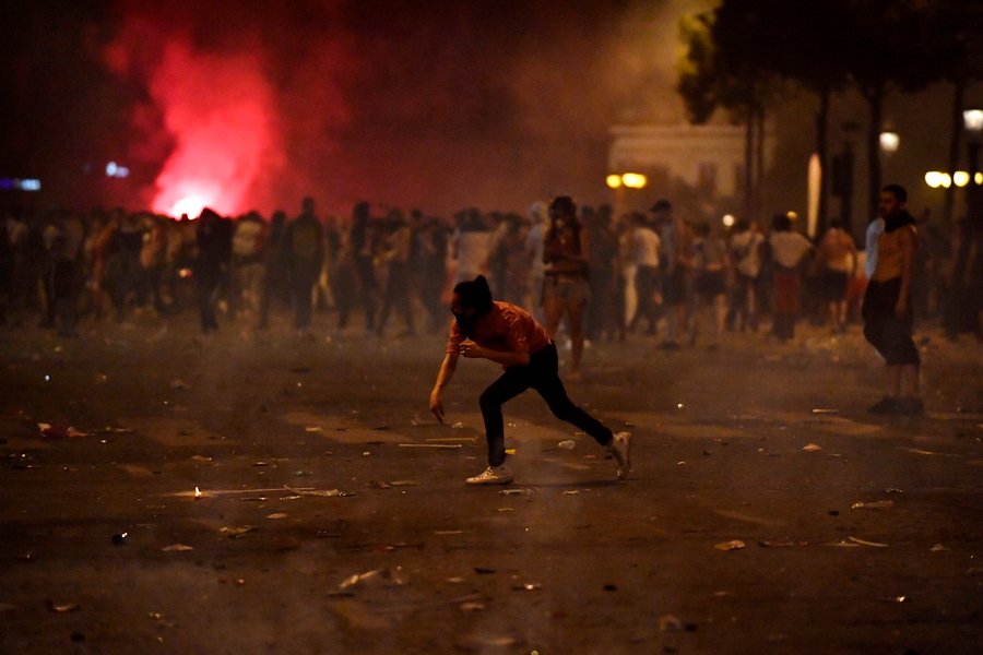 Δύο άνθρωπο έχασαν τη ζωή τους σε τροχαία δυστυχήματα, ενώ γλεντούσαν για τη νίκη της Γαλλίας